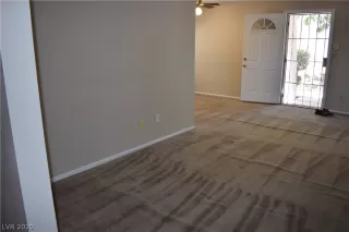 Photo #5: 2209015 Listing 