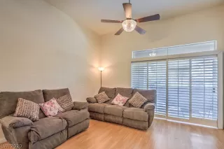 Photo #6: 2209105 Listing 