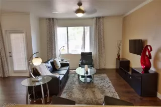 Photo #2: 2209112 Listing