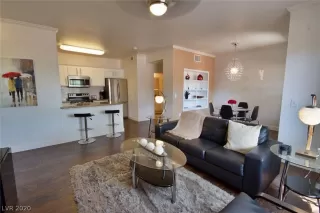 Photo #4: 2209112 Listing