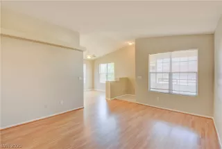 Photo #3: 2209134 Listing