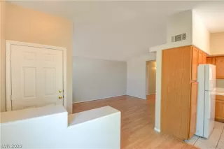 Photo #6: 2209134 Listing