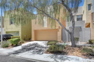 Photo #1: 2209152 Listing 