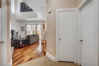 Photo #6: 2209152 Listing 