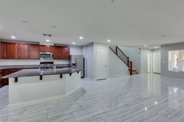 MLS: 2209157 Condo For Sale