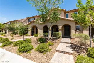 Photo #2: 2209157 Listing