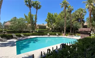 Photo #5: 2209184 Listing 