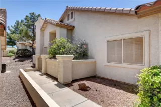 Photo #2: 2209237 Listing