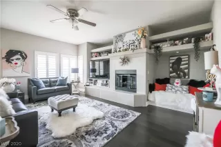 Photo #4: 2209244 Listing