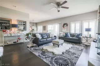 Photo #5: 2209244 Listing