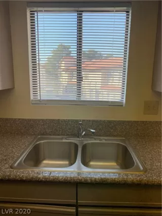 Photo #4: 2209275 Listing 