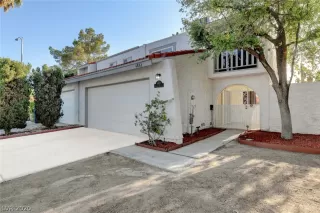 Photo #3: 2209281 Listing 