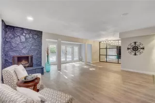 Photo #6: 2209281 Listing 