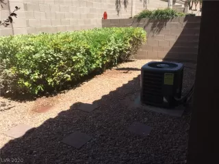 Photo #1: 2209295 Listing 