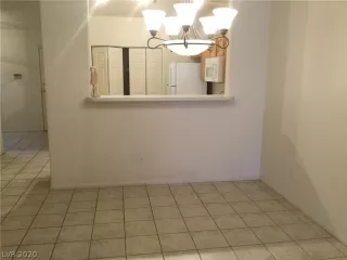 Photo #5: 2209295 Listing 