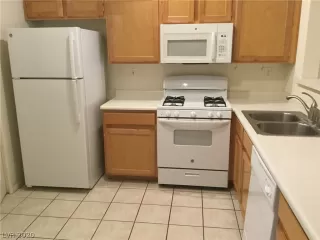 Photo #6: 2209295 Listing 