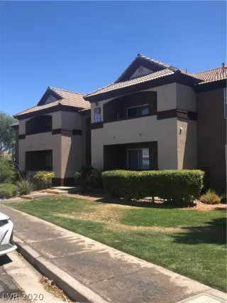 Photo #3: 2209321 Listing