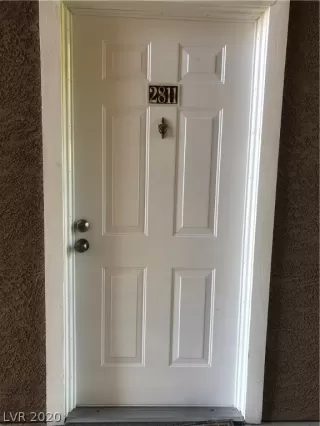 Photo #4: 2209321 Listing