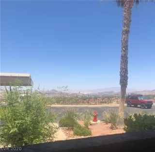 Photo #5: 2209321 Listing