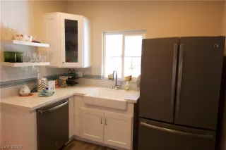 Photo #1: 2209402 Listing