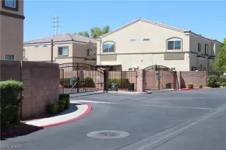 Photo #6: 2209407 Listing 