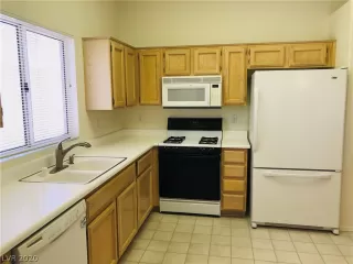 Photo #3: 2209474 Listing