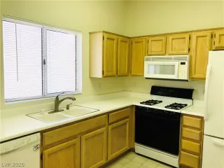 Photo #6: 2209474 Listing