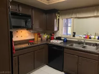 Photo #1: 2209505 Listing 