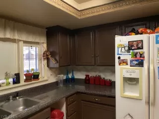 Photo #2: 2209505 Listing 