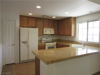 Photo #3: 2209516 Listing 