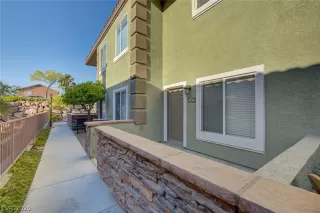 Photo #1: 2209532 Listing 