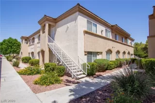 Photo #1: 2209541 Listing