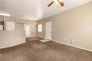 Photo #4: 2209541 Listing