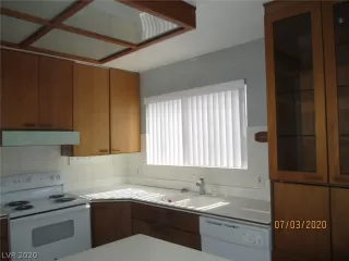 Photo #4: 2209556 Listing 