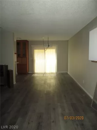 Photo #6: 2209556 Listing 