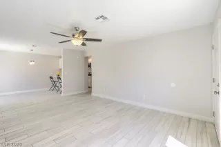 Photo #6: 2209563 Listing 