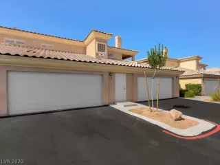 Photo #2: 2209597 Listing 