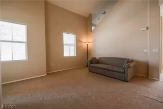 Photo #4: 2209611 Listing