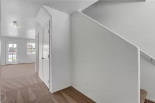 Photo #2: 2209627 Listing