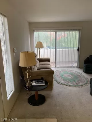 Photo #3: 2209655 Listing