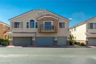 Photo #2: 2209664 Listing