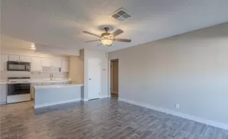 Photo #1: 2209687 Listing