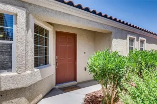 Photo #2: 2209718 Listing