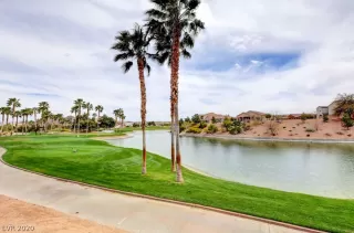 Photo #1: 2209747 Listing