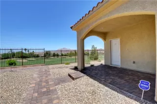 Photo #4: 2209747 Listing