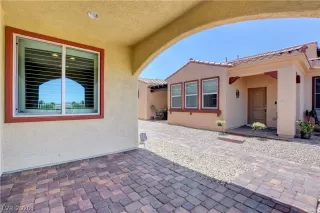 Photo #5: 2209747 Listing