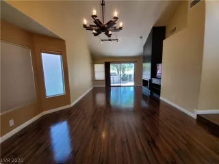 Photo #1: 2209748 Listing