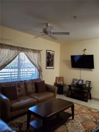 Photo #4: 2209775 Listing 