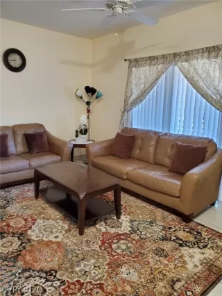 Photo #5: 2209775 Listing 