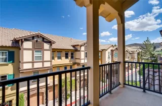 Photo #1: 2209805 Listing